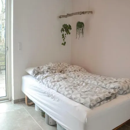 Two-bedroom Holiday In V